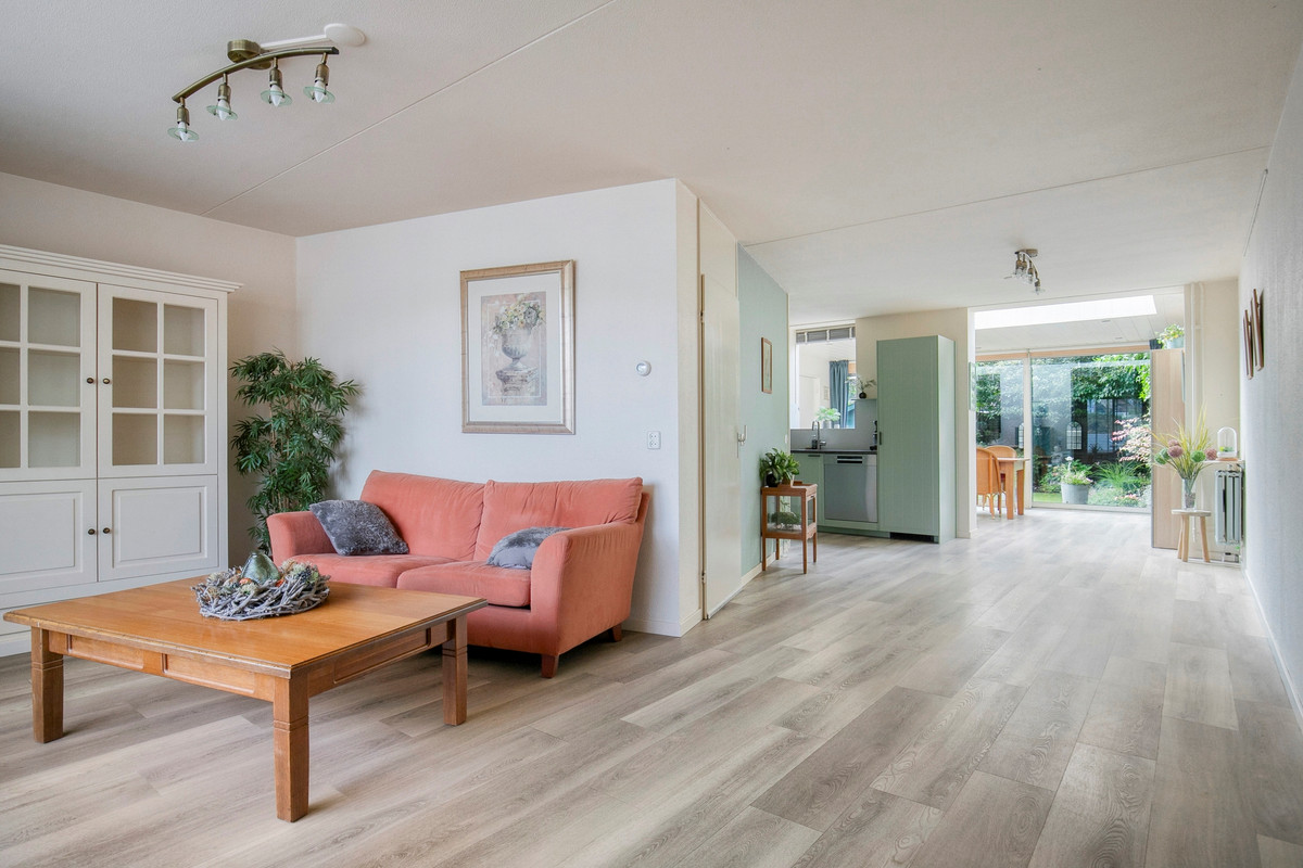 Tussenwoning te koop: Amer 18, Someren
