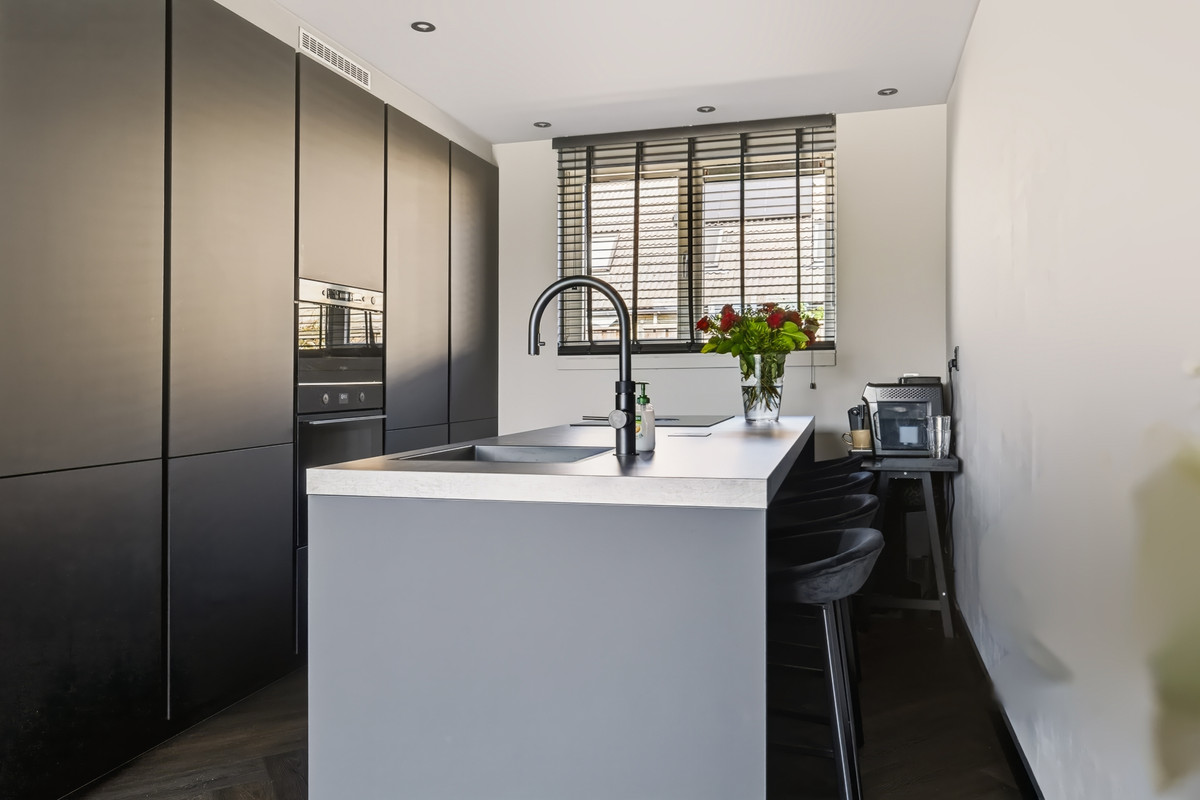 Tussenwoning te koop: Schervenkreek 8, Spijkenisse