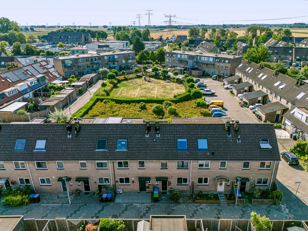 Tussenwoning te koop: Schervenkreek 8, Spijkenisse