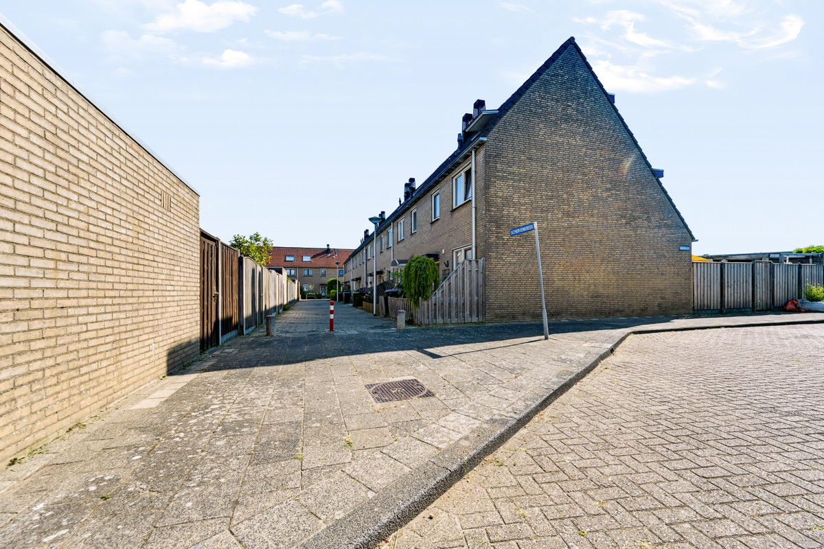 Tussenwoning te koop: Schervenkreek 8, Spijkenisse