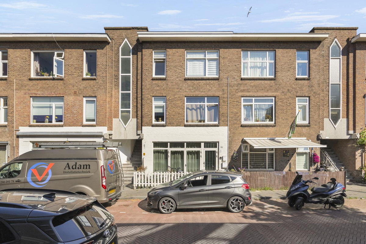 Studio te koop: Bussumsestraat 161, 'S-Gravenhage