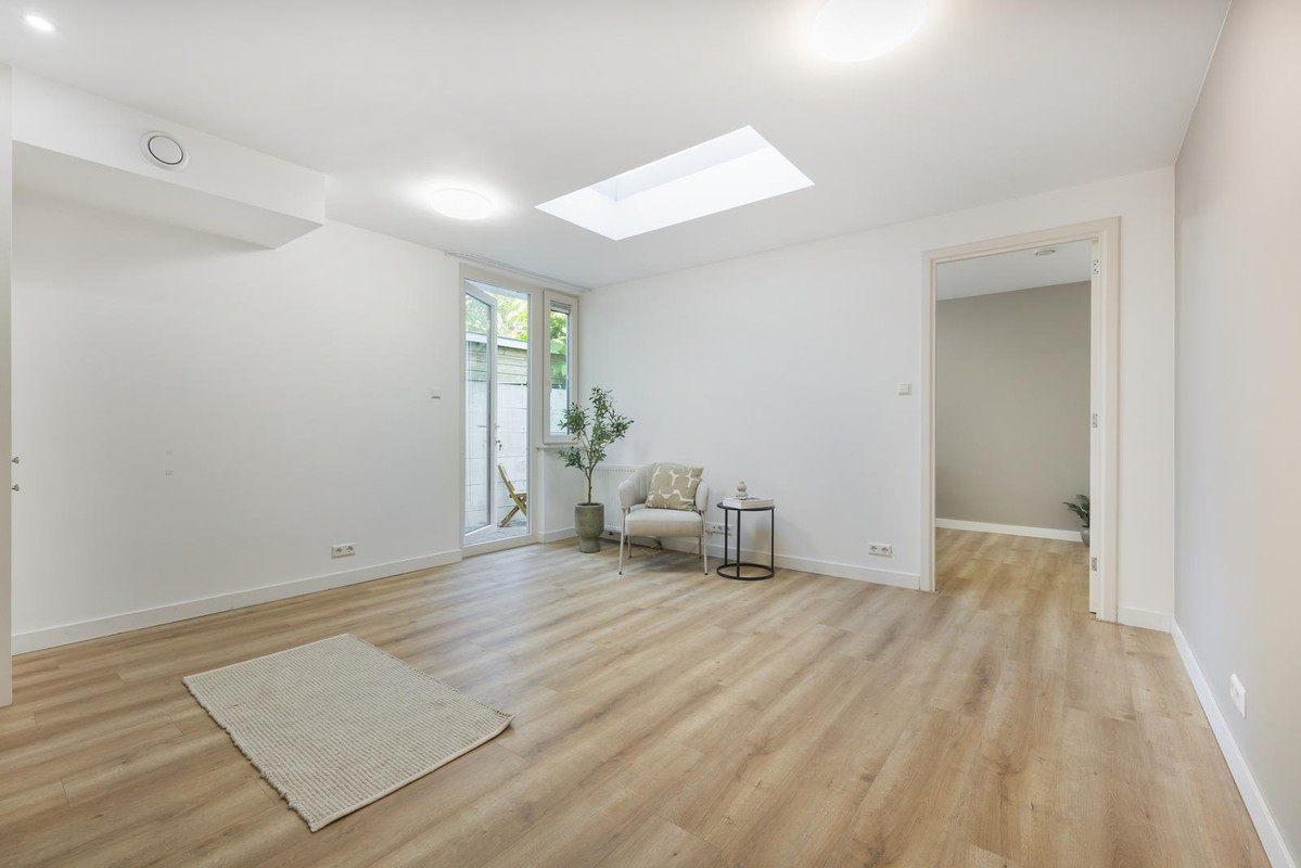 Studio te koop: Bussumsestraat 161, 'S-Gravenhage