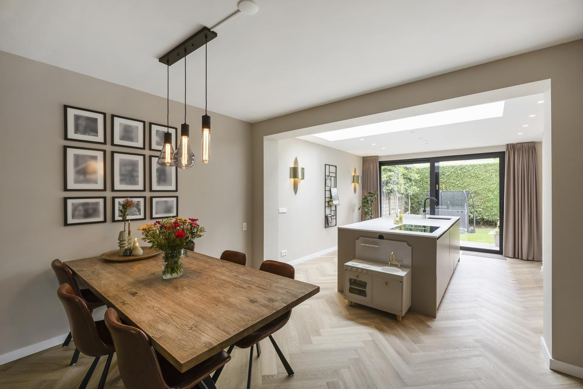 Twee-onder-één-kap te koop: Evenkamp 74, Roermond