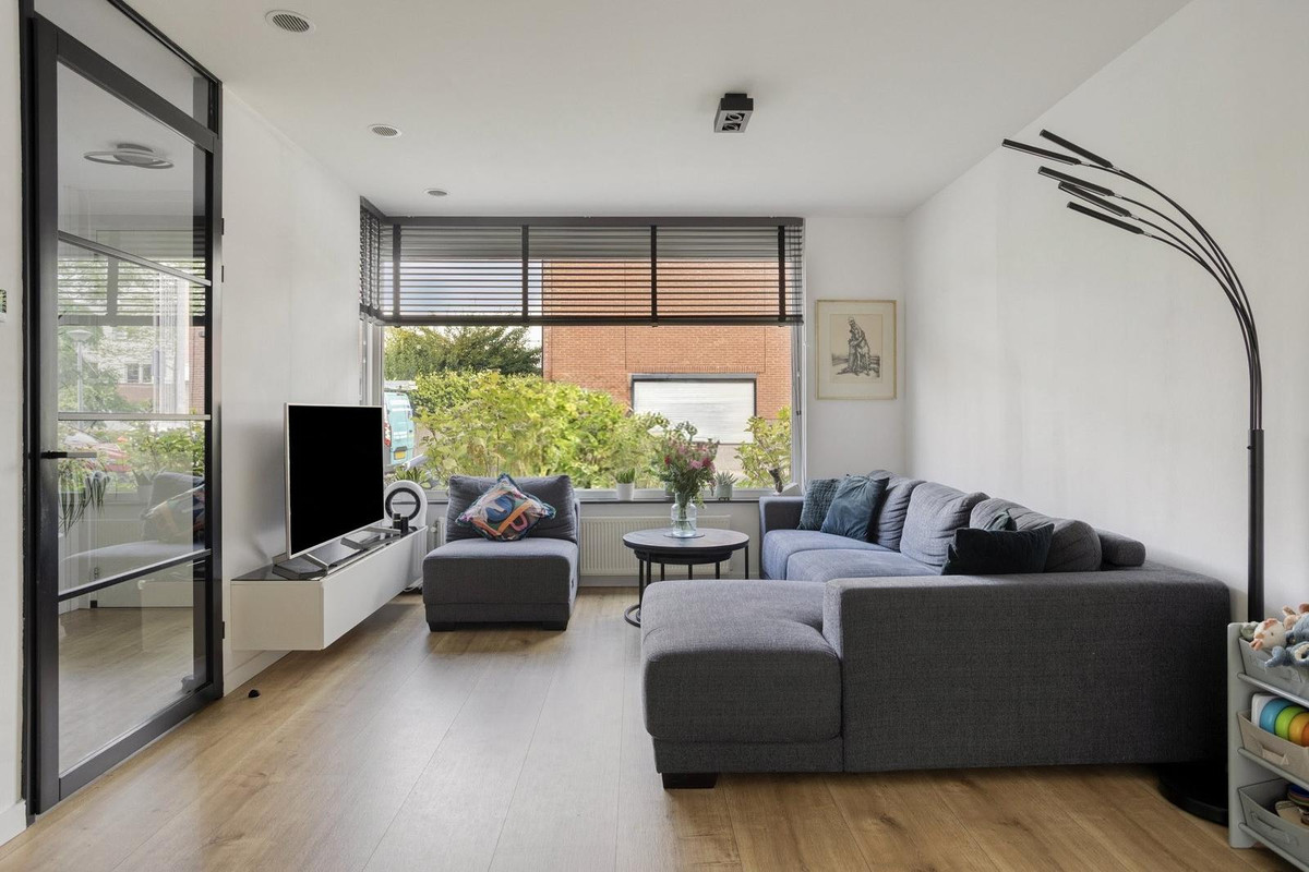 Tussenwoning te koop: Marconistraat 69, Maastricht
