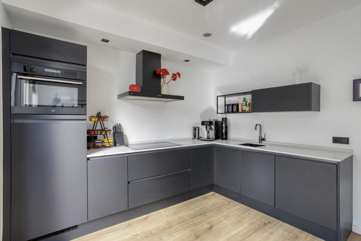 Tussenwoning te koop: Marconistraat 69, Maastricht