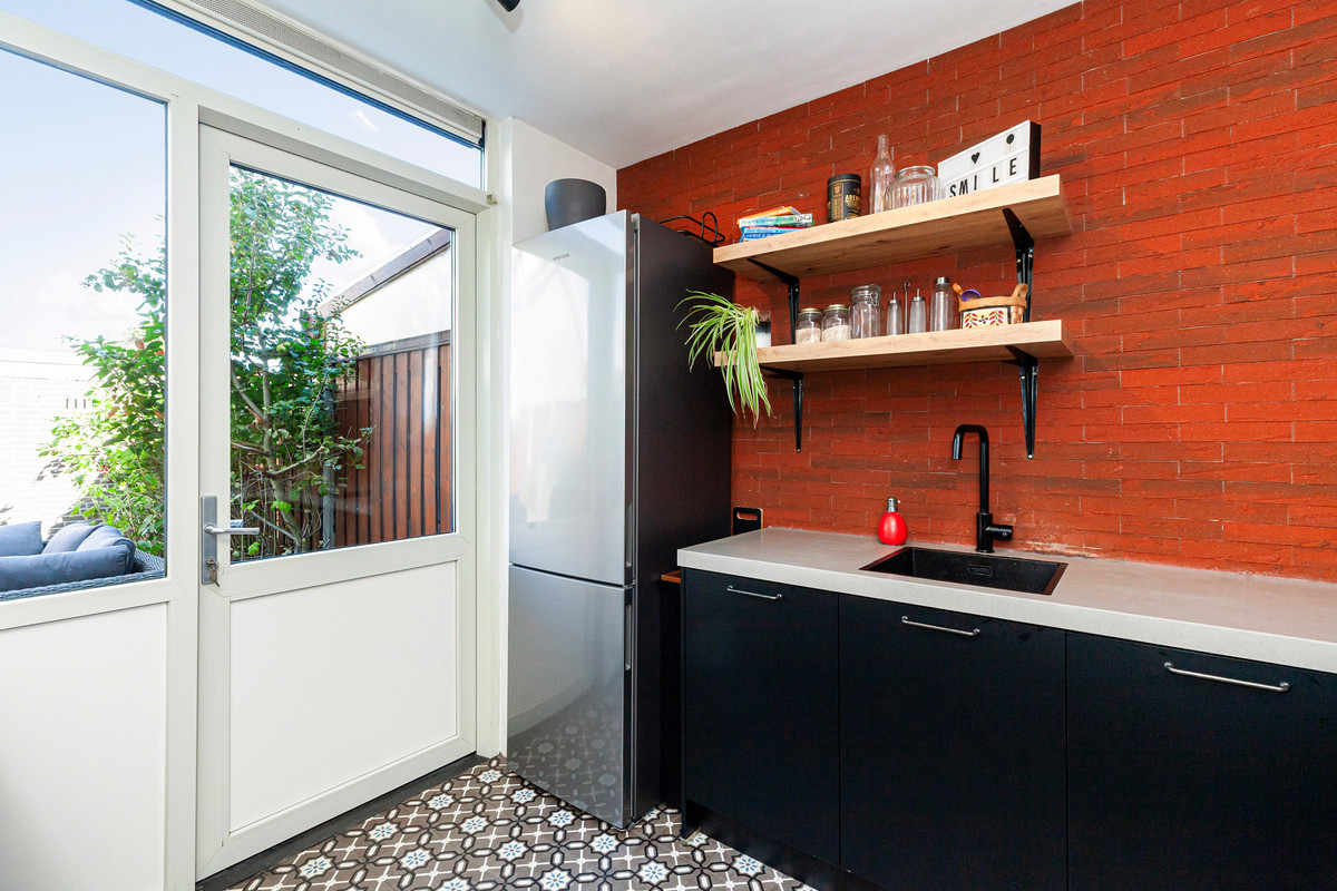 Tussenwoning te koop: Schuurkerkstraat 16, Breda