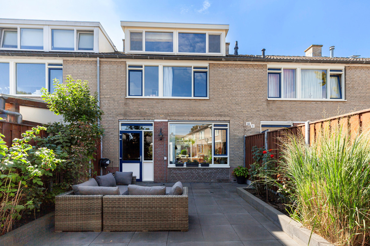 Tussenwoning te koop: Schuurkerkstraat 16, Breda
