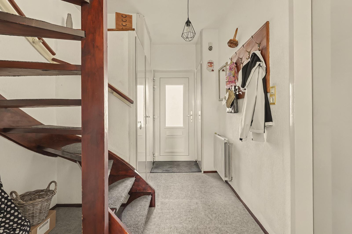 Twee-onder-één-kap te koop: Nieukerckestraat 24, Krabbendijke