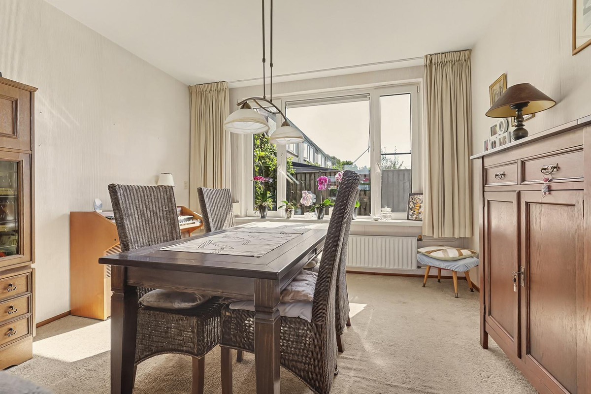 Twee-onder-één-kap te koop: Nieukerckestraat 24, Krabbendijke