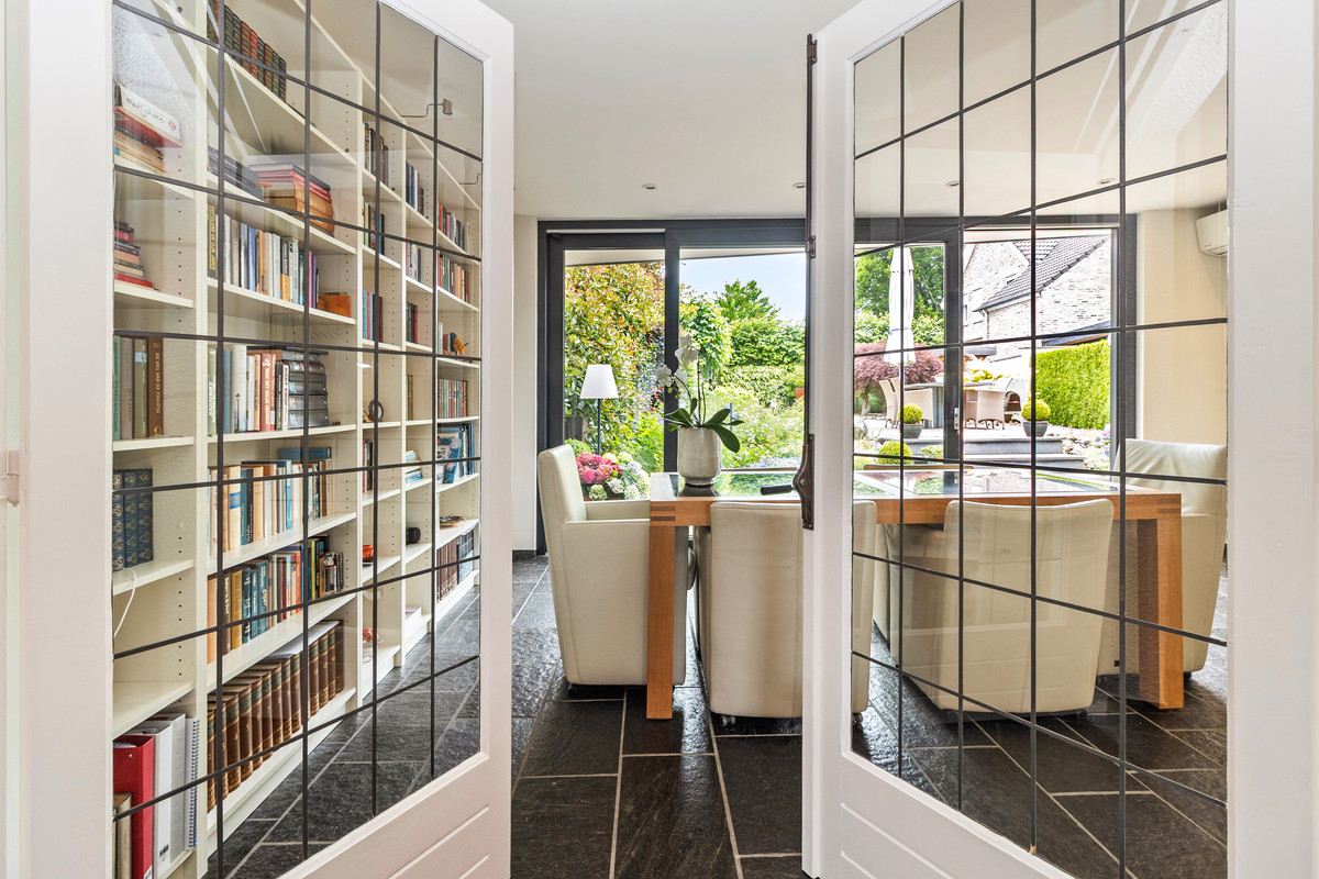 Hoekwoning te koop: Sint Josephstraat 90, Meerssen