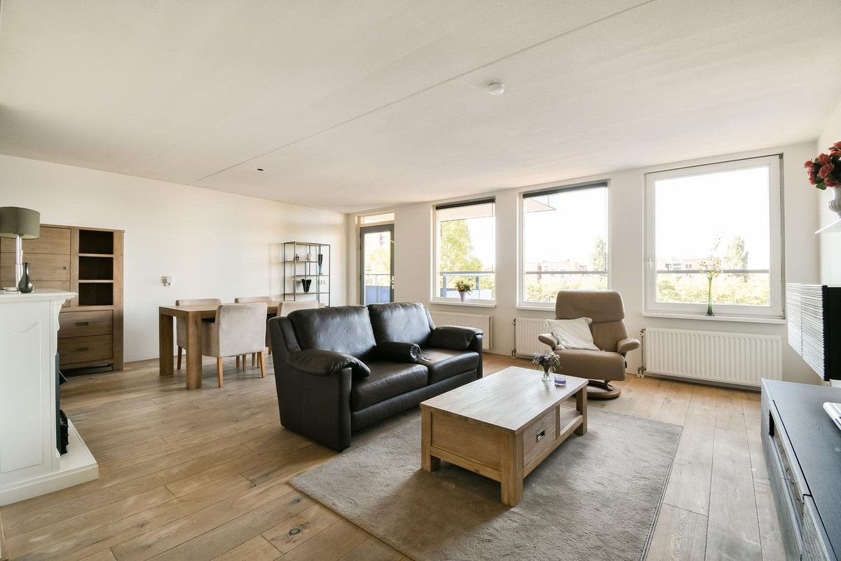Appartement te koop: Jan de Jonghkade 17, Amsterdam