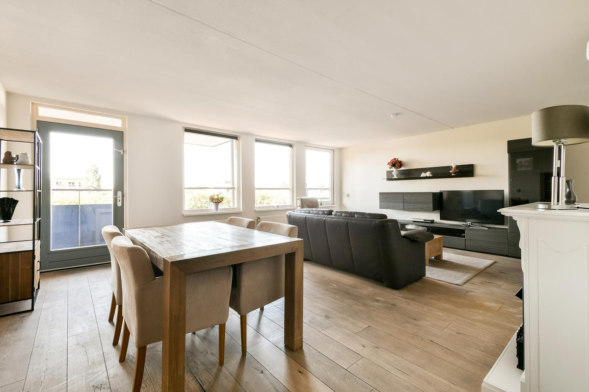 Appartement te koop: Jan de Jonghkade 17, Amsterdam