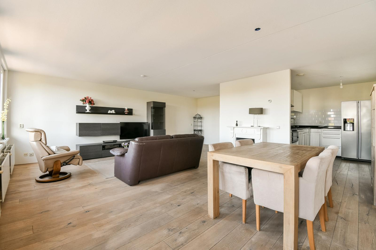 Appartement te koop: Jan de Jonghkade 17, Amsterdam
