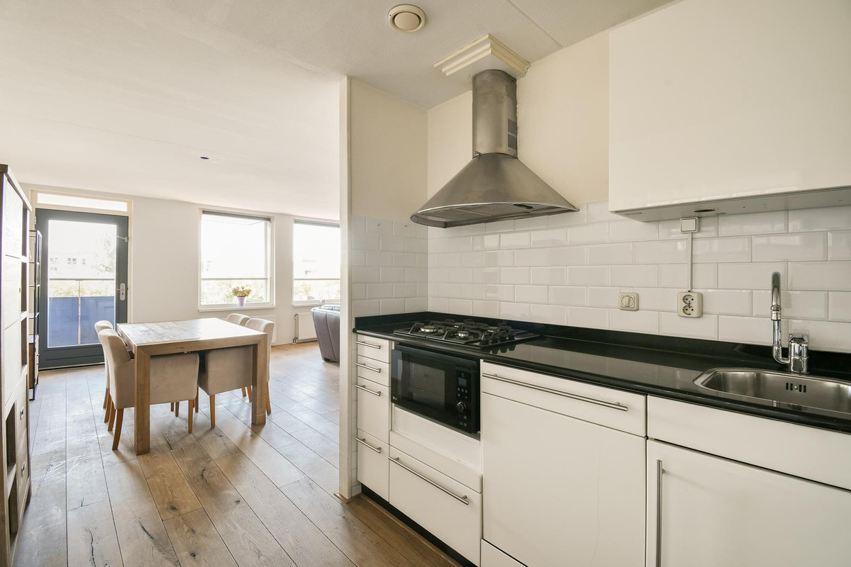 Appartement te koop: Jan de Jonghkade 17, Amsterdam