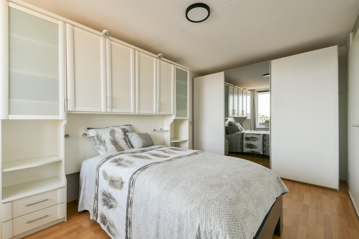 Appartement te koop: Jan de Jonghkade 17, Amsterdam