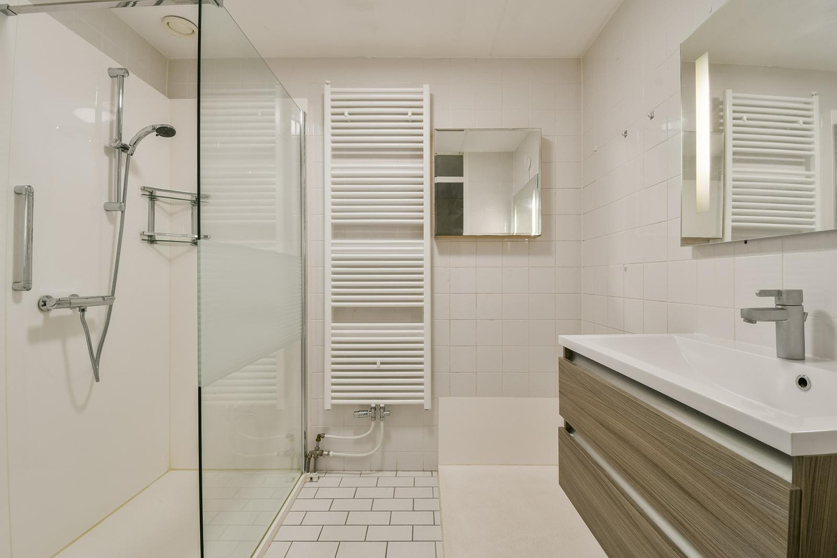 Appartement te koop: Jan de Jonghkade 17, Amsterdam