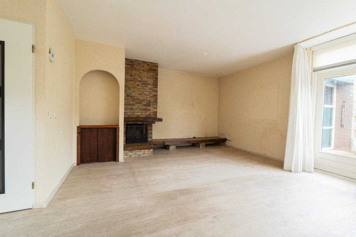 Hoekwoning te koop: De Eik 2, Hellevoetsluis