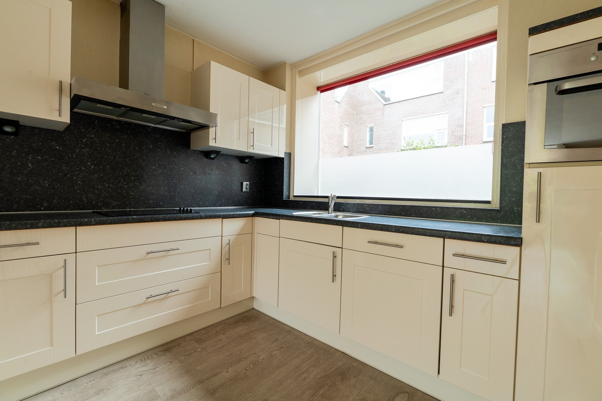 Hoekwoning te koop: De Eik 2, Hellevoetsluis