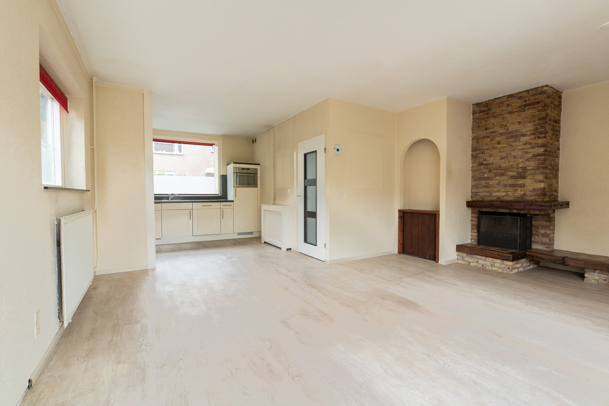 Hoekwoning te koop: De Eik 2, Hellevoetsluis