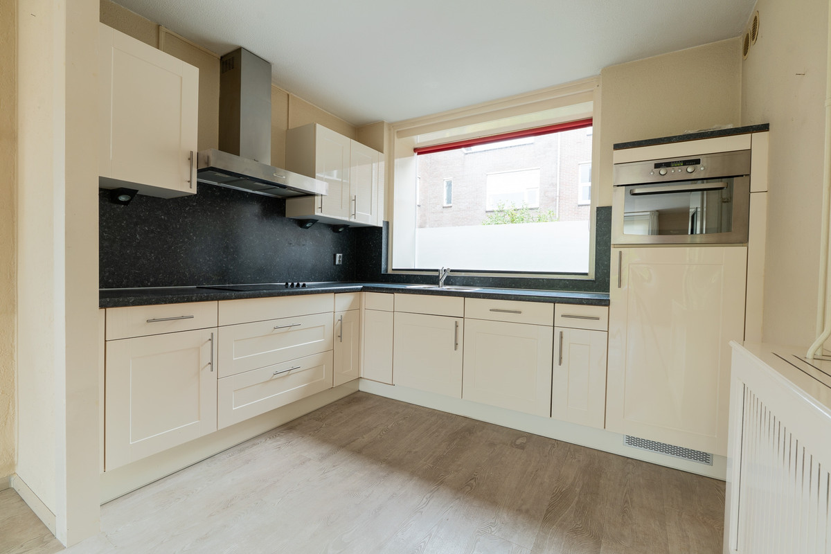 Hoekwoning te koop: De Eik 2, Hellevoetsluis