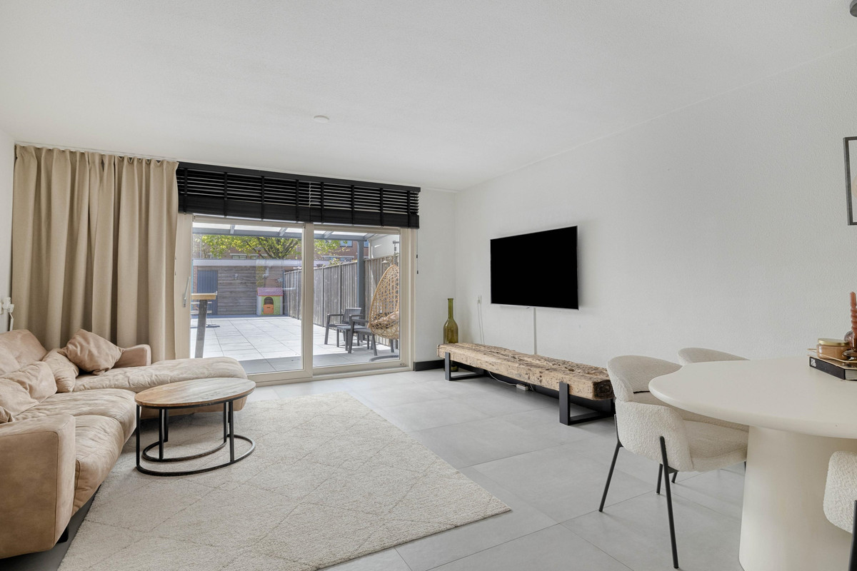 Tussenwoning te koop: Kersegaarde 9, Nieuwegein