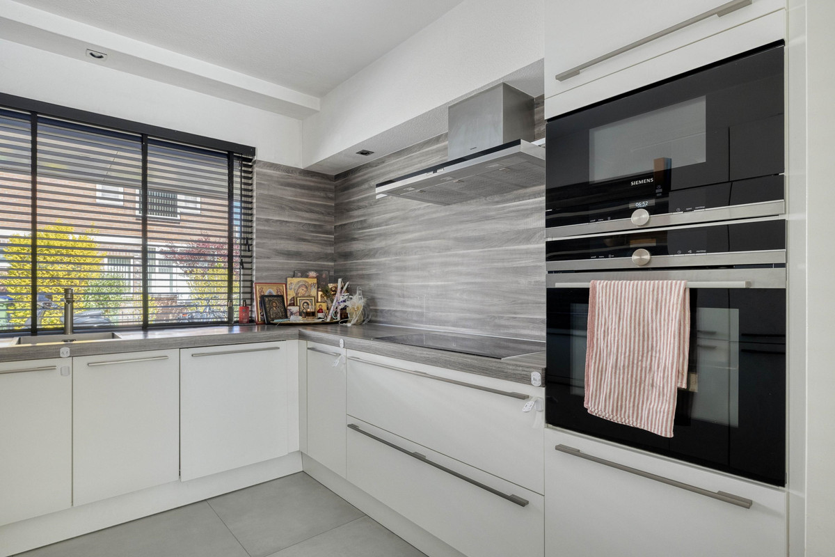 Tussenwoning te koop: Kersegaarde 9, Nieuwegein