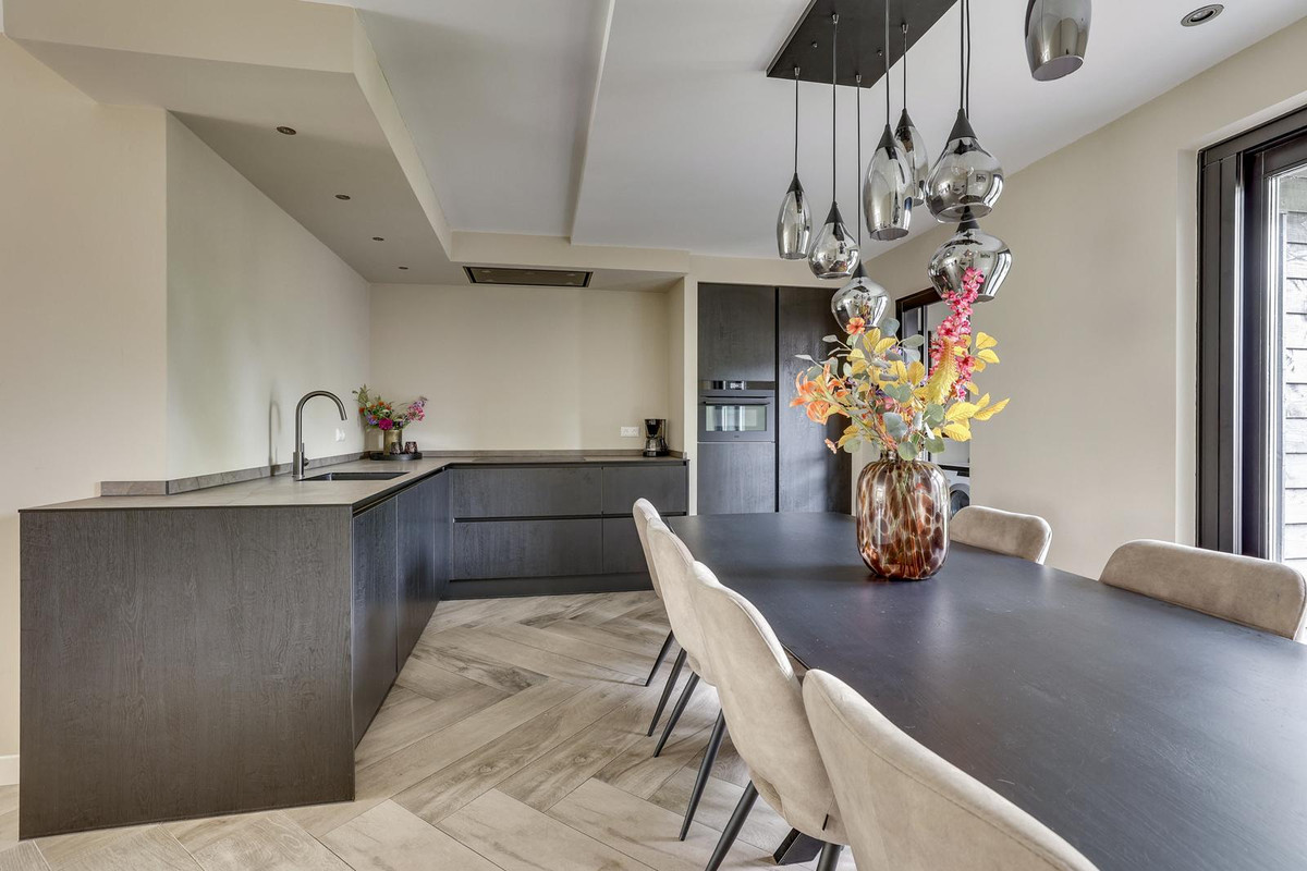 Hoekwoning te koop: Kievit 27, Rijssen
