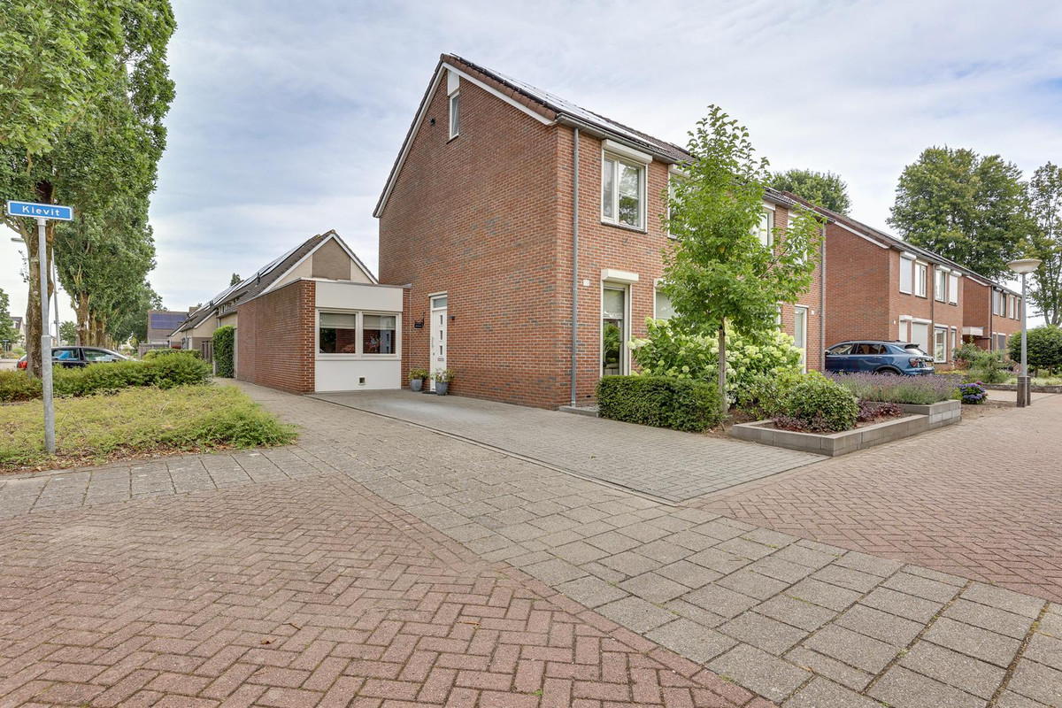 Hoekwoning te koop: Kievit 27, Rijssen