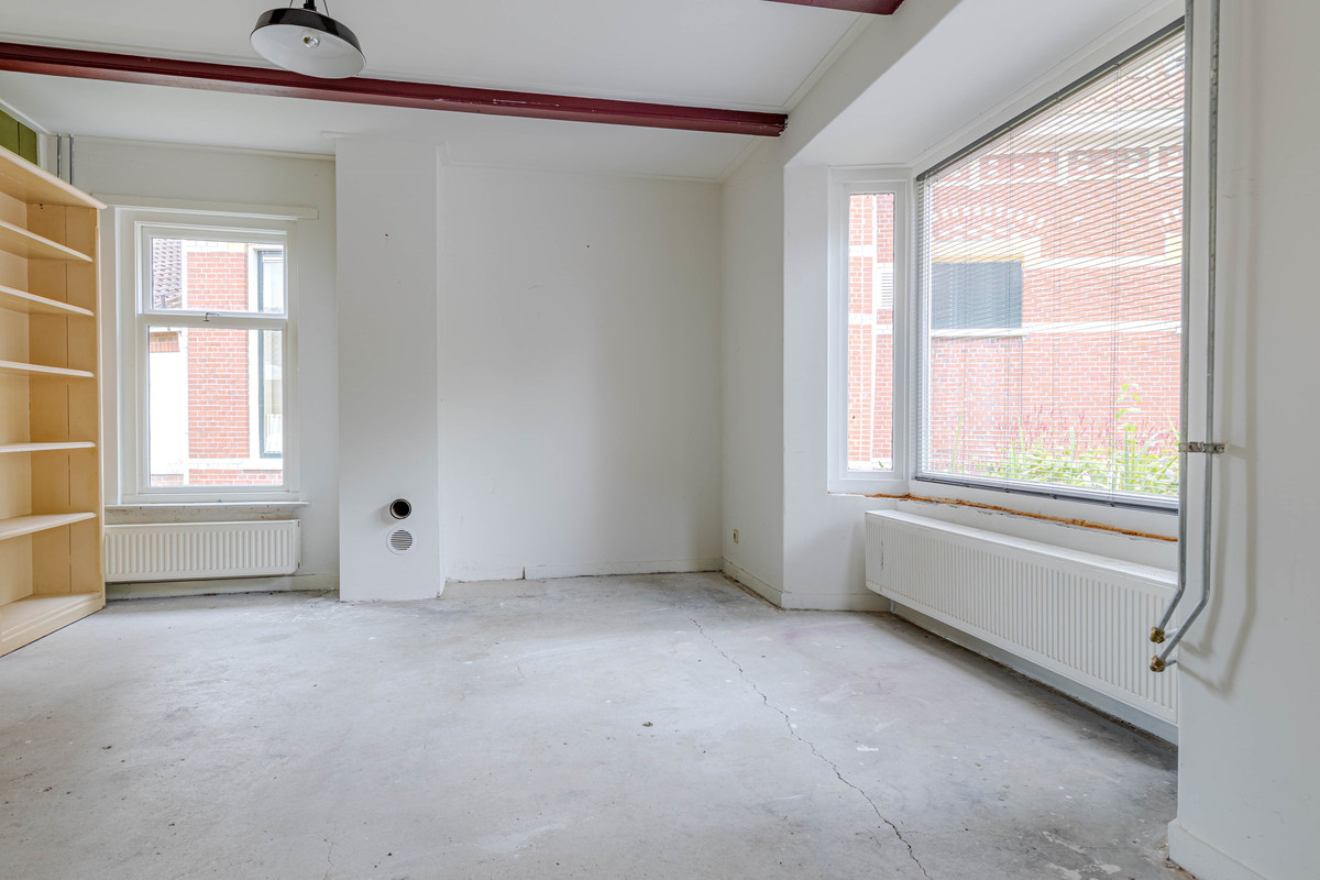 Vrijstaande woning te koop: 't loug 22, Spijk