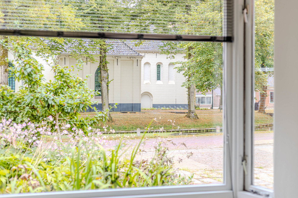 Vrijstaande woning te koop: 't loug 22, Spijk