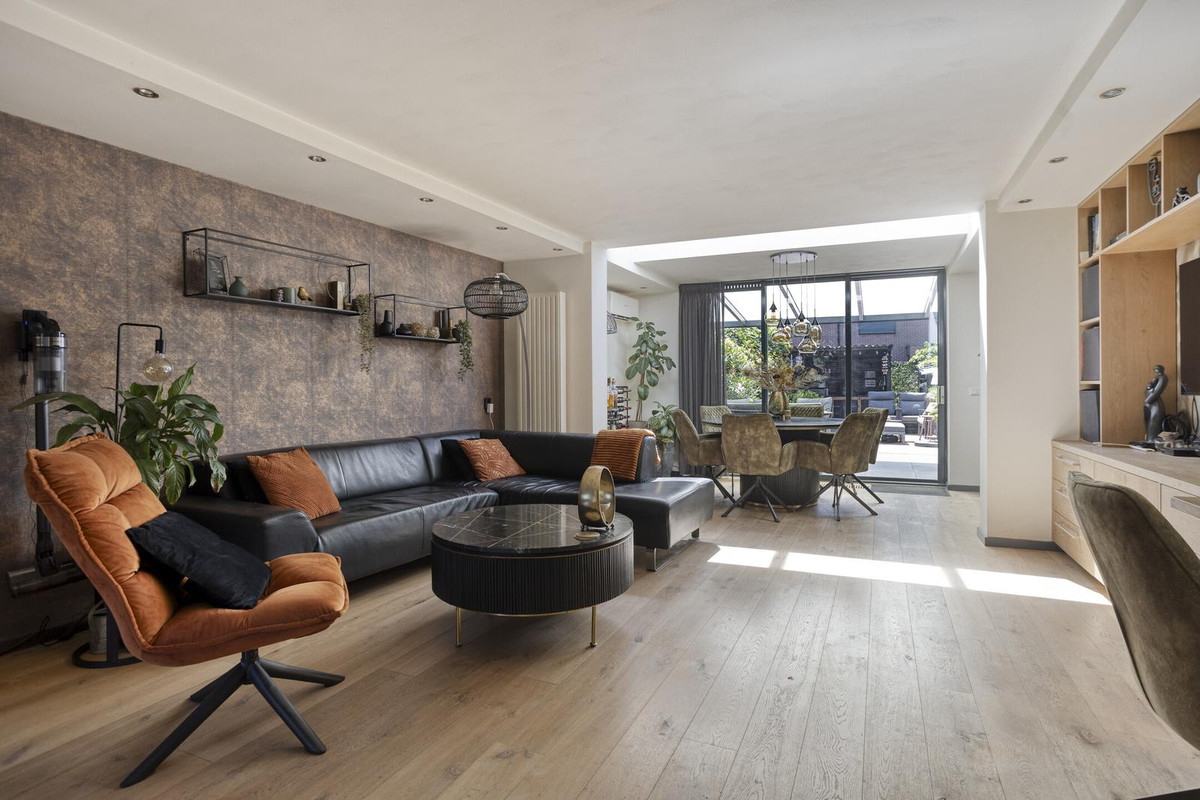 Tussenwoning te koop: Zonnegloren 5, Boxtel