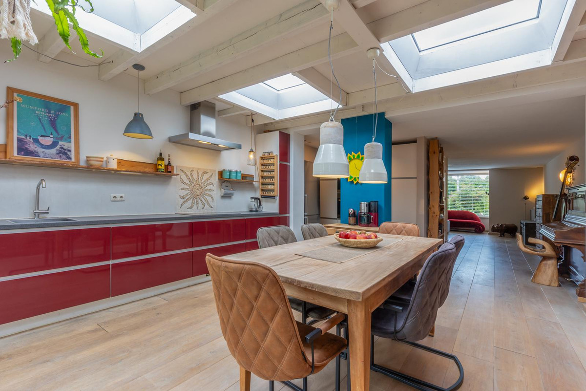 Tussenwoning te koop: Marsstraat 28, Sittard