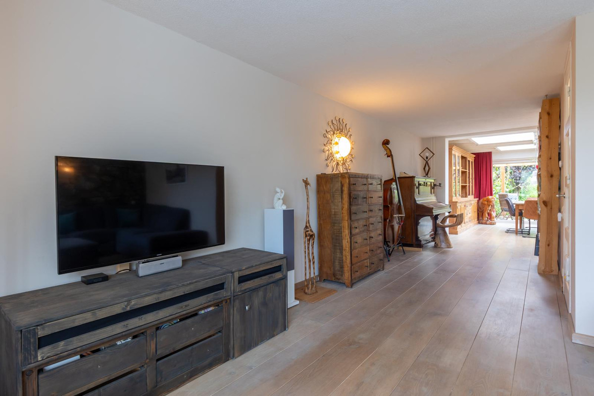 Tussenwoning te koop: Marsstraat 28, Sittard