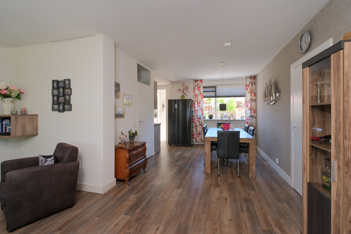 Hoekwoning te koop: De Vogelweide 46, Almelo