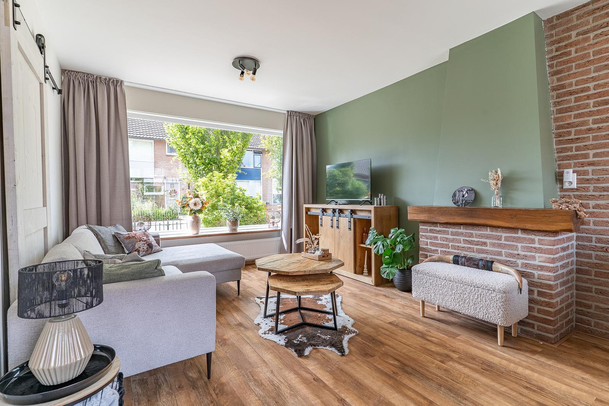 Tussenwoning te koop: Passestraat 8, Elburg
