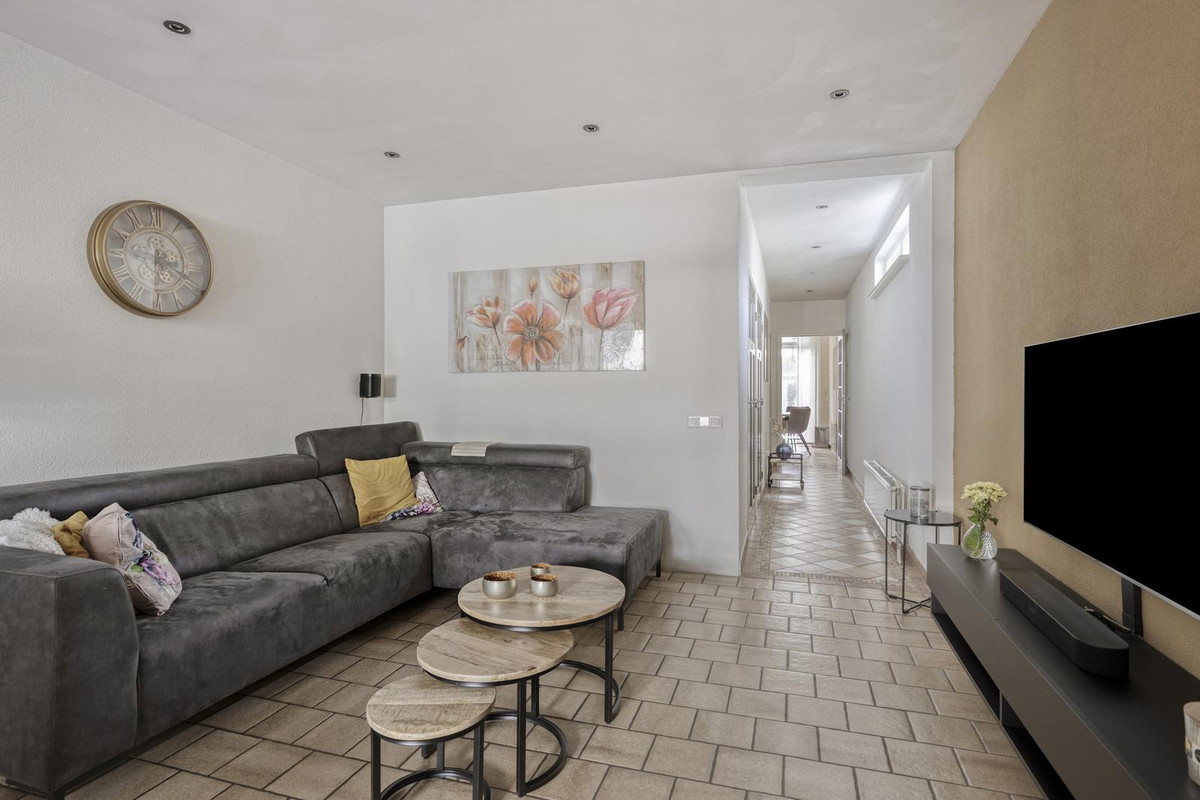Tussenwoning te koop: Lieven de Keijstraat 32, Tilburg