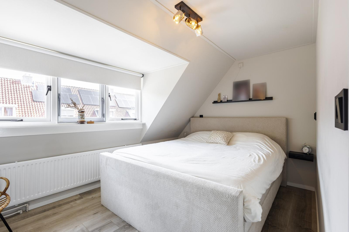 Tussenwoning te koop: Jan Steenstraat 74, Sliedrecht