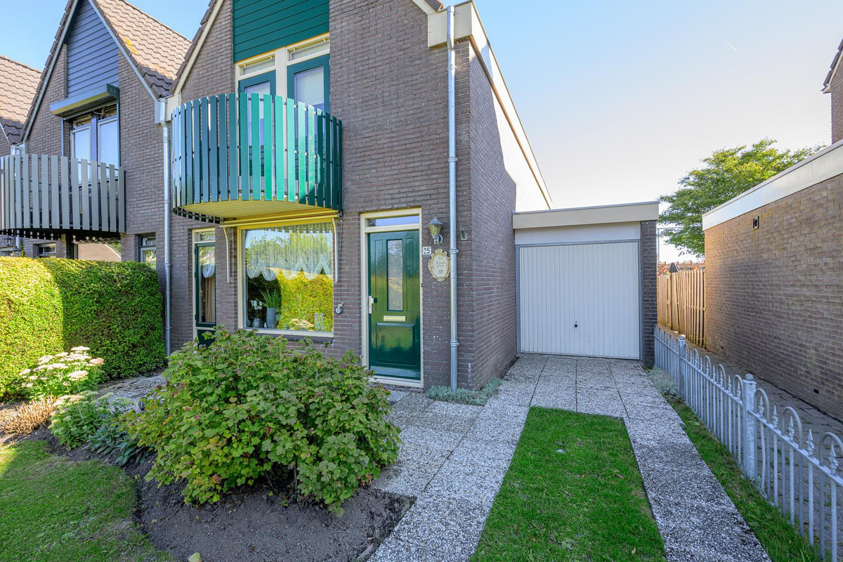 Hoekwoning te koop: Zuidgouw 25, Ursem