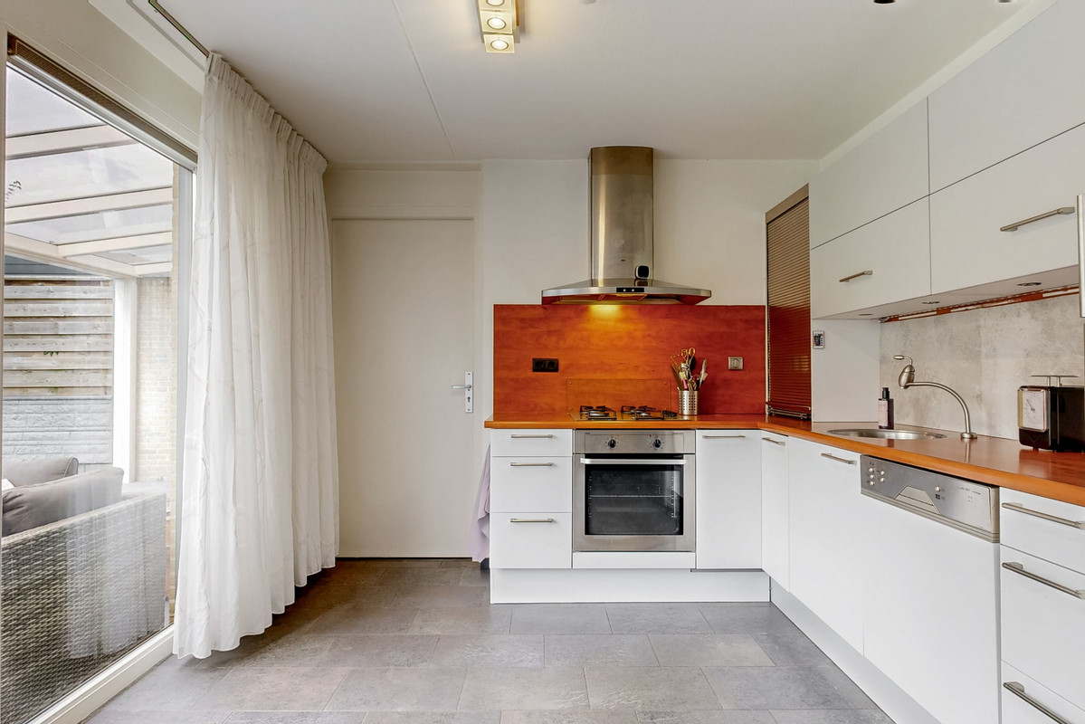 Tussenwoning te koop: Sint Rochusstraat 9, Stein