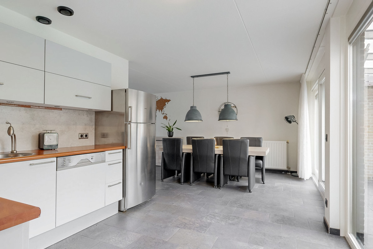 Tussenwoning te koop: Sint Rochusstraat 9, Stein