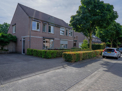 Burgemeester Diepstratenlaan 56