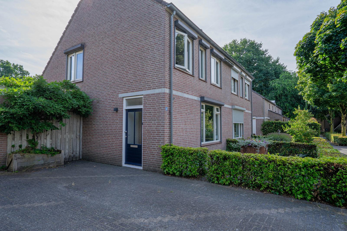 Twee-onder-één-kap te koop: Burgemeester Diepstratenlaan 56, Bakel