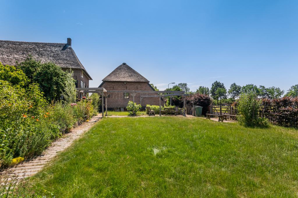 Appartement te koop: Bredeweg 69A, Randwijk