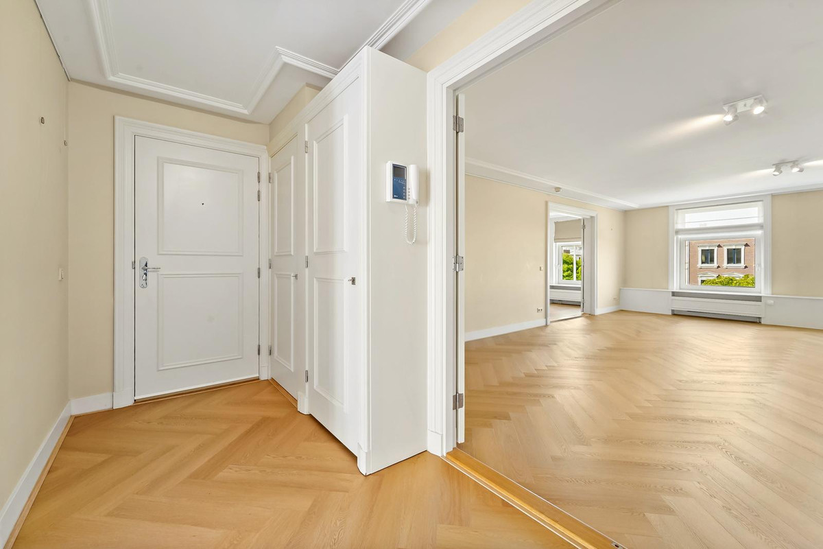 Appartement te huur: Nassauplein 26C, 'S-Gravenhage
