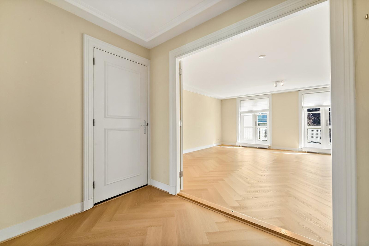 Appartement te huur: Nassauplein 26C, 'S-Gravenhage