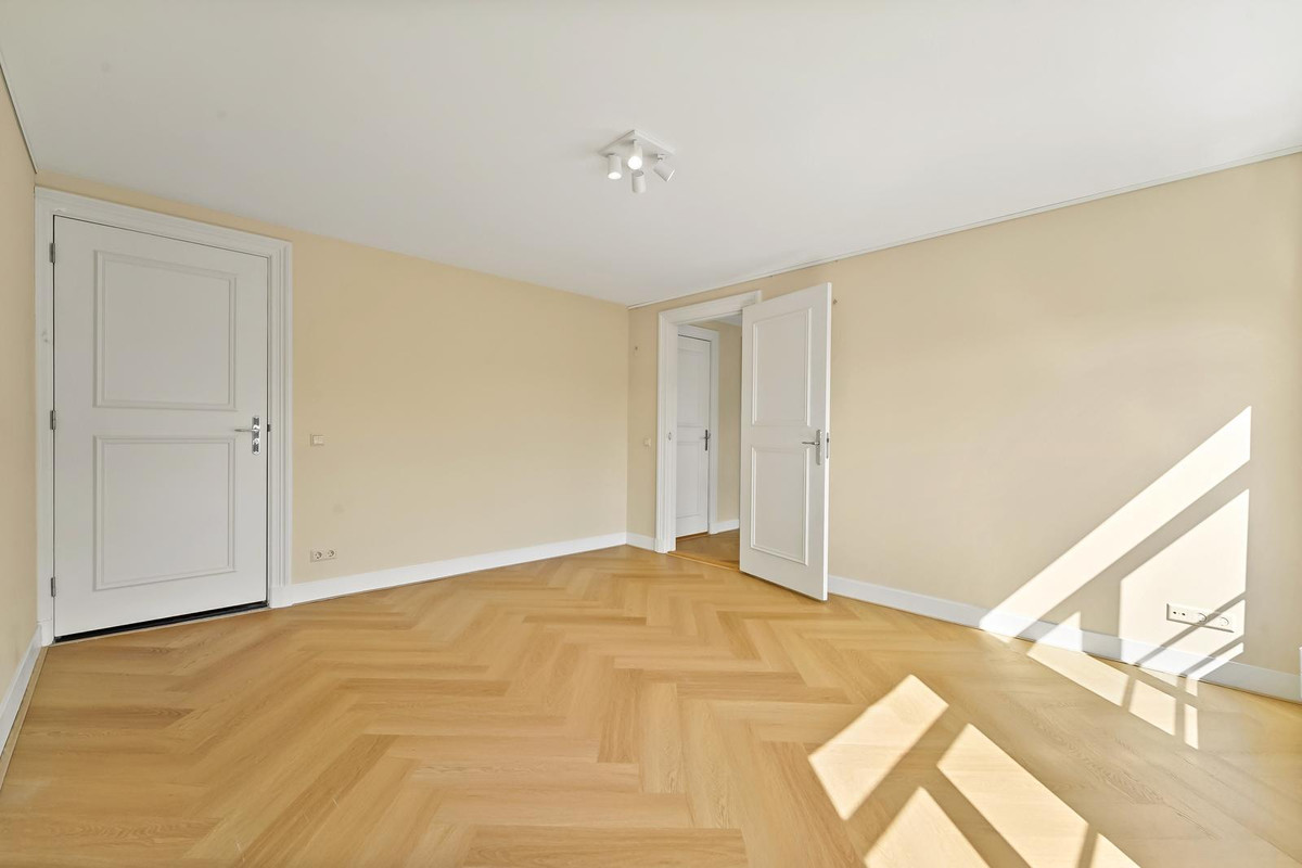 Appartement te huur: Nassauplein 26C, 'S-Gravenhage