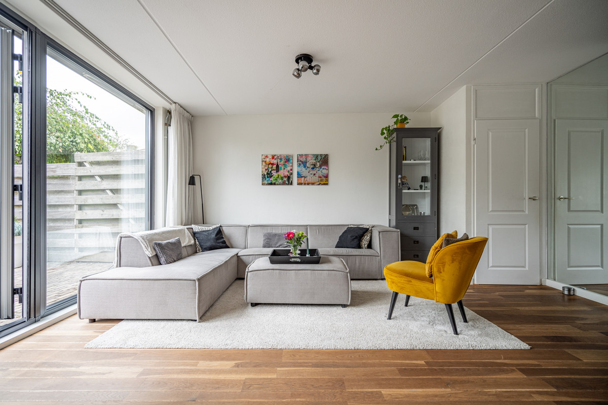 Tussenwoning te koop: Ponyweide 122, Zoetermeer
