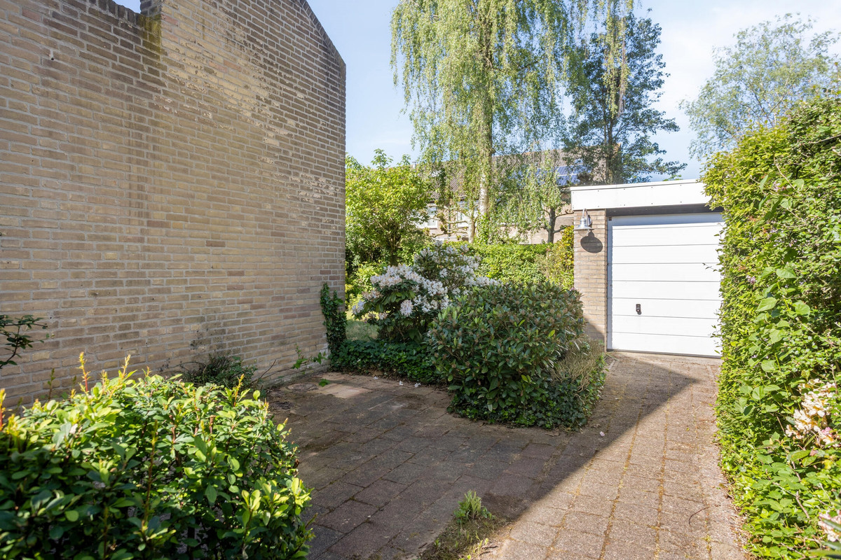 Hoekwoning te koop: Diepenbrocklaan 75, Tilburg
