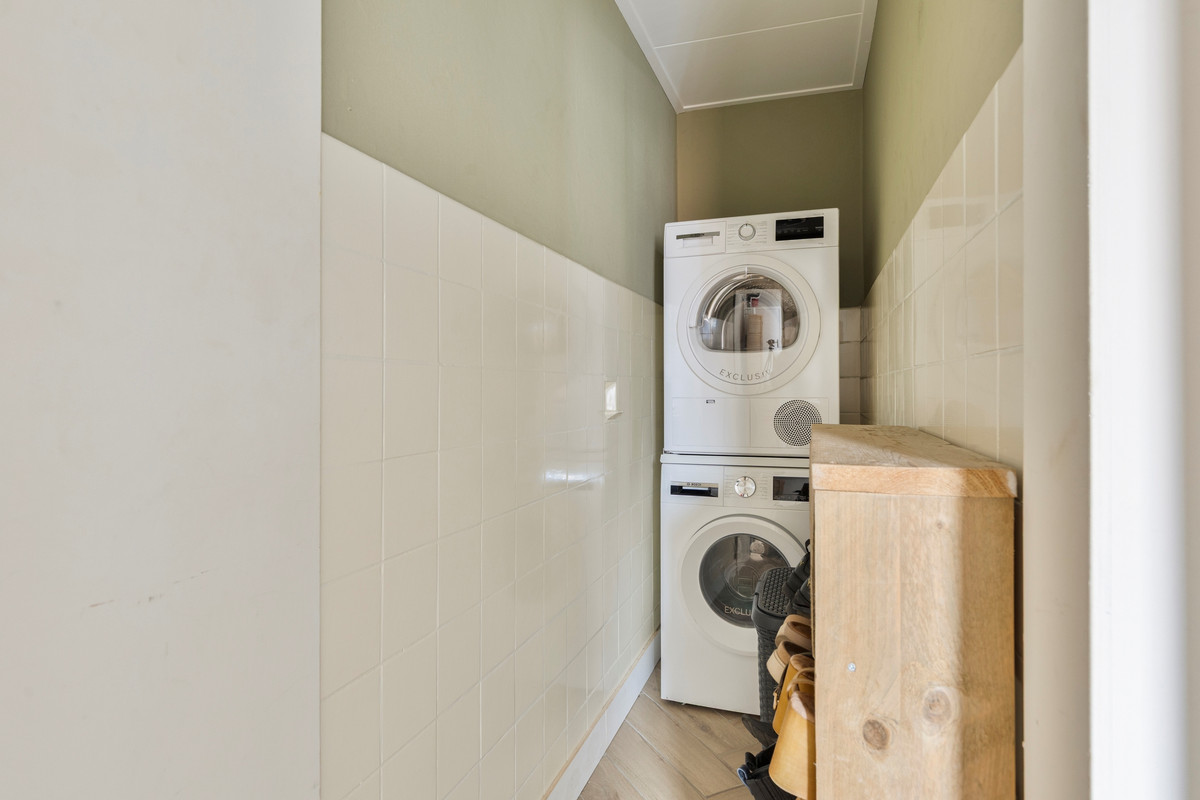 Hoekwoning te koop: Oost Voorgors 50, Middelharnis