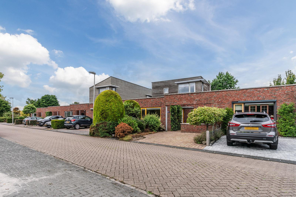 Tussenwoning te koop: Bittervoorn 26, Hoogeveen